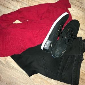 Limited-Edition Taylor Swift “Sneaky Cat” Keds